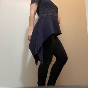 Carolina Herrera lace blouse short sleeves navy blue size 4